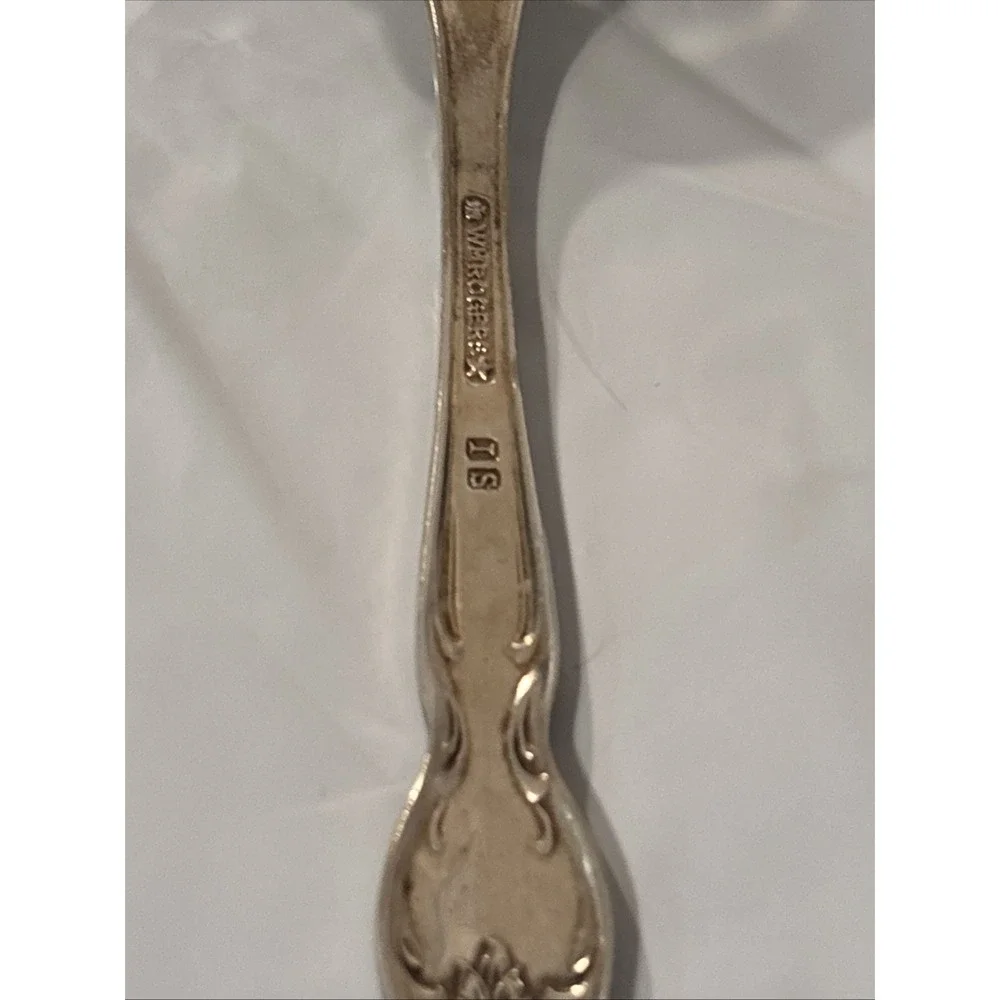 WM Rogers  IS Plated Original‎ Rogers Cake Knife Vintage